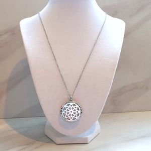 Flower Aromatherapy Pendant Silver Necklace